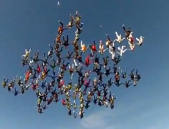 New Vertical Skydiving World Record